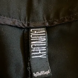 Laundry by Shelli Segal Nice pair of black dress pants! thumbnail 5
