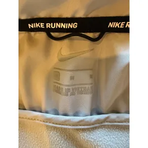 Nike Aeroloft Running‎ Vest Women Medium Grey Quilted Full Zip Athleisure Walk thumbnail 10