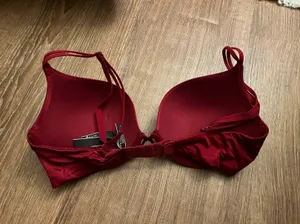 Victoria's Secret Bra thumbnail 2