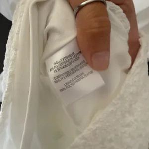 Belle Badgley Mischka White Textured Ruffle Cocktail Dress Size 4 Bridal‎ Sheath thumbnail 8