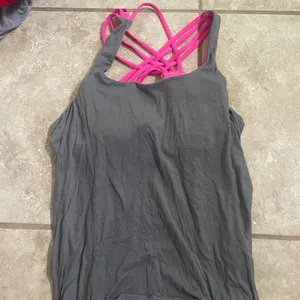 Lululemon thumbnail 1