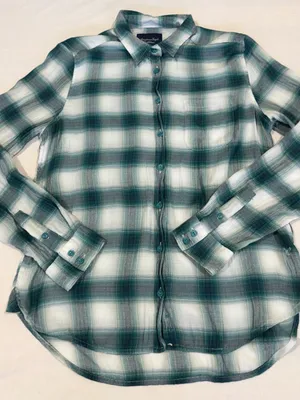 American Eagle Outfitters Boyfriend Fit Green Plaid Flannel Small Long Sleeve thumbnail 1