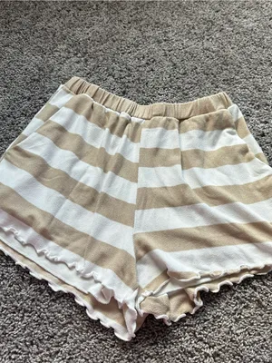 Le Lis Cream and Tan Striped High Waist Lounge Shorts thumbnail 2