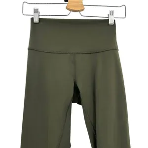 Lululemon Wunder Under Crop (Hi-Rise) Full-On Luxtreme 21"‎ in Dark Olive Size 4 thumbnail 2