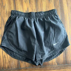 Nike Shorts thumbnail 1