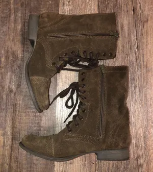 Steve Madden boots thumbnail 1