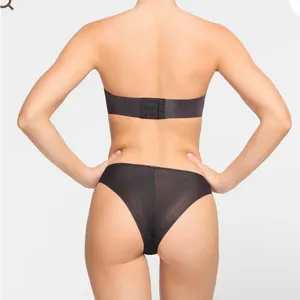 NWT SKIMS Weightless‎ Strapless Bra in Onyx Sz 30D thumbnail 4