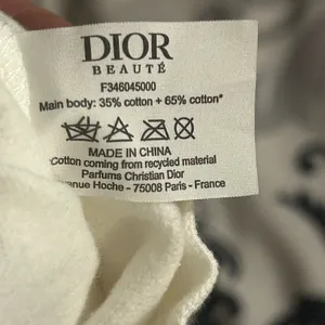 Dior pouch thumbnail 5