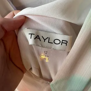 Taylor Maxi Dress Womens 12 Empire Waist Watercolor Tie Dye Lined Wedding thumbnail 4