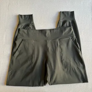 Lululemon Align Olive Green High-Rise Jogger Pant thumbnail 1