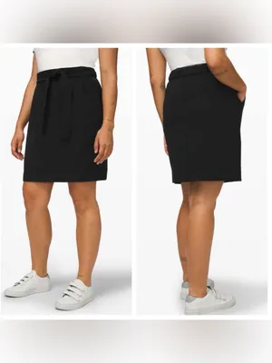 Lululemon Noir Black Pull on Skirt with attached belt tie size 6 thumbnail 2