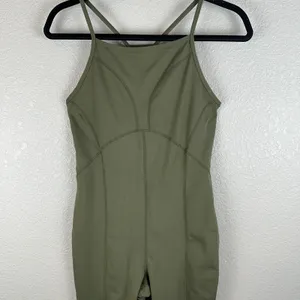 Free‎ People Movement Side To Side Performance Jumpsuit Size Medium Olive Green thumbnail 2