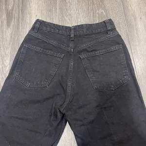 Womens Black Distressed Mom Jeans Size 2 thumbnail 4