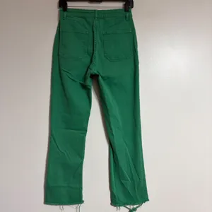 Zara Green High Rise Kick Flare Patch Pocket Pants Raw Hem Size‎ 6 thumbnail 8