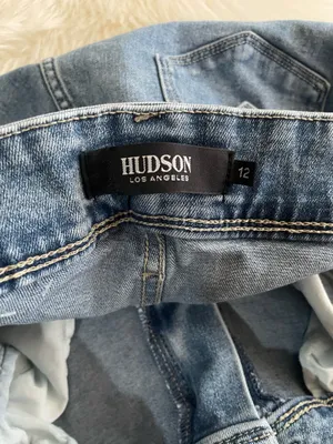 Hudson Women's Mid-Rise Slim Straight Leg Jeans thumbnail 10
