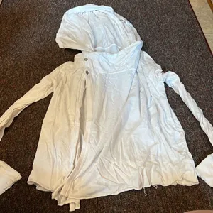 We the‎ free oversized white top xs thumbnail 2