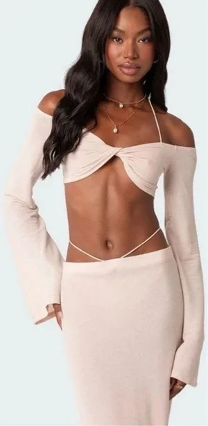 Edikted Celeste Off Shoulder Twist Crop Top Size XS thumbnail 2