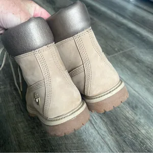 Timberland Classic 6” Premium Satin Taupe Boots Size 7.5 Anti-fatigue Lace Up thumbnail 4