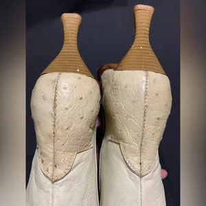 Women’s Mid Calf Heeled Cream color Western Boots approximate size 9/9.5 thumbnail 13