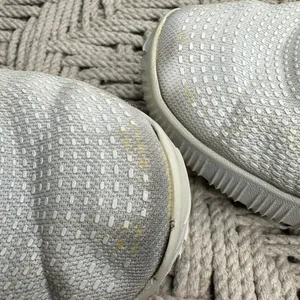 Nike: White Volleyball Sneakers thumbnail 3