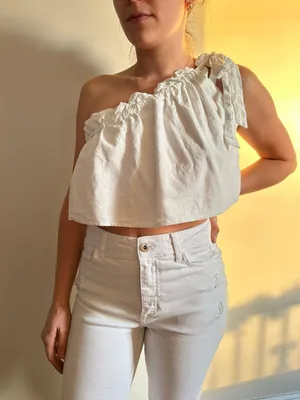 Le lis Asymmetrical Top thumbnail 1
