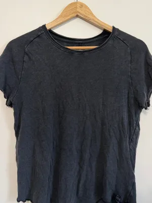 Free People We The Free Be My Baby Tee Size Large 100% Cotton Raw Hem thumbnail 3