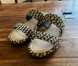 Lucky Brand Sandals Black & Tan thumbnail 1