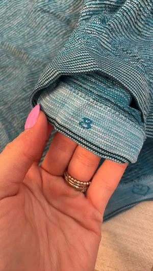 Lululemon Long Sleeve Swiftly Tech thumbnail 2