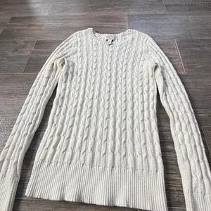 Y2K cable knit cotton sweater St. John's Bay cream cable knit sweater in size M No noticeable flaws, super soft and a fall staple!! Ptp 14.5 Waist 13” Inseam 18.5” Length 25” Material is stretchy #cableknit #cozy #Cotton #Sweaters#Fall thumbnail 3