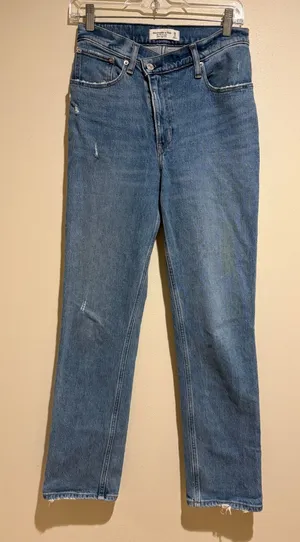 Abercrombie & Fitch The ‘90s Straight Ultra High Rise Jean Crossover Waist 26/2 thumbnail 1