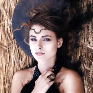 Crescent Moon Head Chain Vintage Style Crystal‎ Flower Bohemian Gypsy Headwear thumbnail 1