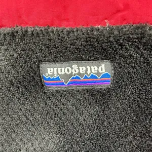 Patagonia Re-Tool Snap-T Fleece Womens Small Black Red Polartec Thermal Pro thumbnail 3