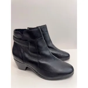 Clarks Boots‎ Size 9US Black Leather Block Heel Zip Up Booties NEW thumbnail 2