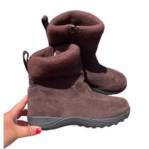 LL Bean Women's Brown Suede Primaloft Insulated Zip Winter Boots Sz 10W thumbnail 2