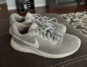 Nike Shoes thumbnail 1