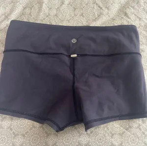 Lululemon Spandex Shorts thumbnail 3