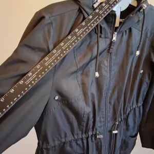 d.e.t.a.i.l.s INTL Parka in a Pocket Black Hooded Raincoat sz L Zip & Button Up thumbnail 6