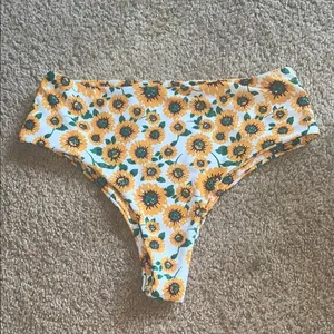 Sunflower Print Bikini Bottoms size medium floral sunflower high waisted bikini thumbnail 1