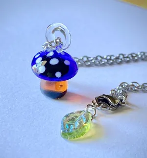 simple fairy boho vintage whimsical style lampwork glass charm & Czech glass leaf bead chain necklace💚🌞🍄🍃 thumbnail 3