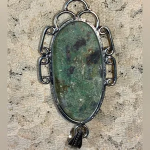 Oval Green Chrysocolla Gemstone Silver Plate Pendant thumbnail 3