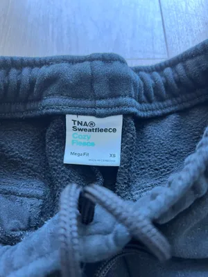 TNA Aritzia black Cozy Fleece Sweatpants Cargo thumbnail 3