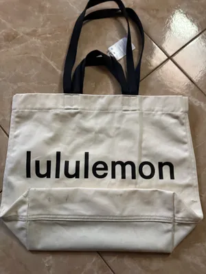 Lululemon tote bag new tag thumbnail 1