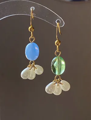 Handmade beautiful German beads & faux pearl dangle earrings🩵 thumbnail 8