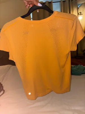 Lululemon shirt  thumbnail 2