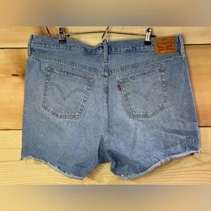 Levi’s 150th Anniversary Heart Patch Shorts thumbnail 4