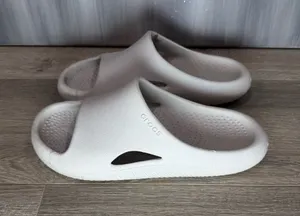 Crocs Mellow Recovery Slide thumbnail 1