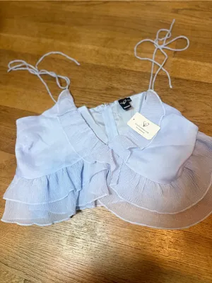Windsor NWT Periwinkle Blue Cropped Flowy Tank Top thumbnail 2