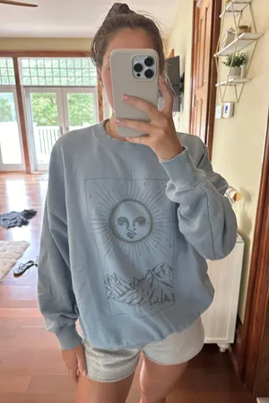 American Eagle Outfitters Sweatshirt thumbnail 1