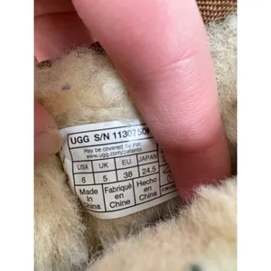 Ugg Women's Classic Ultra Mini‎ Botts Size 6 thumbnail 7