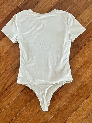 Aritzia Babaton White/Cream Cotton Crew Neck Bodysuit Short Sleeve Size Small thumbnail 3